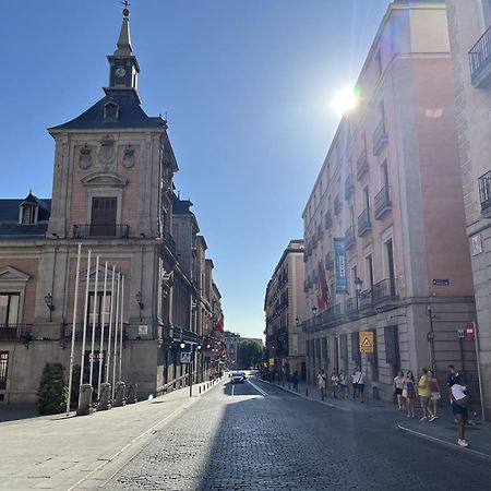Dplace To Be - Luxury Apartment In Historic Center Madrid Luaran gambar