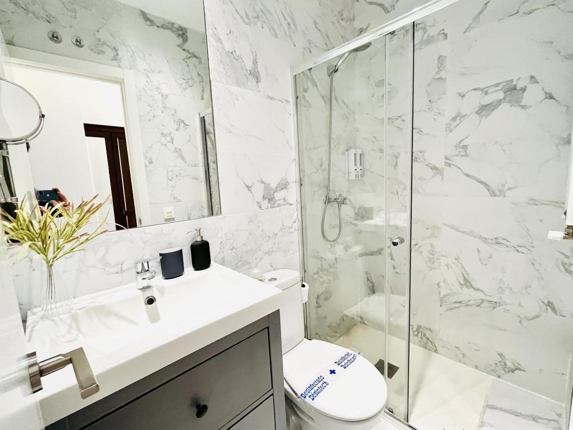 Dplace To Be - Luxury Apartment In Historic Center Madrid Bilik gambar