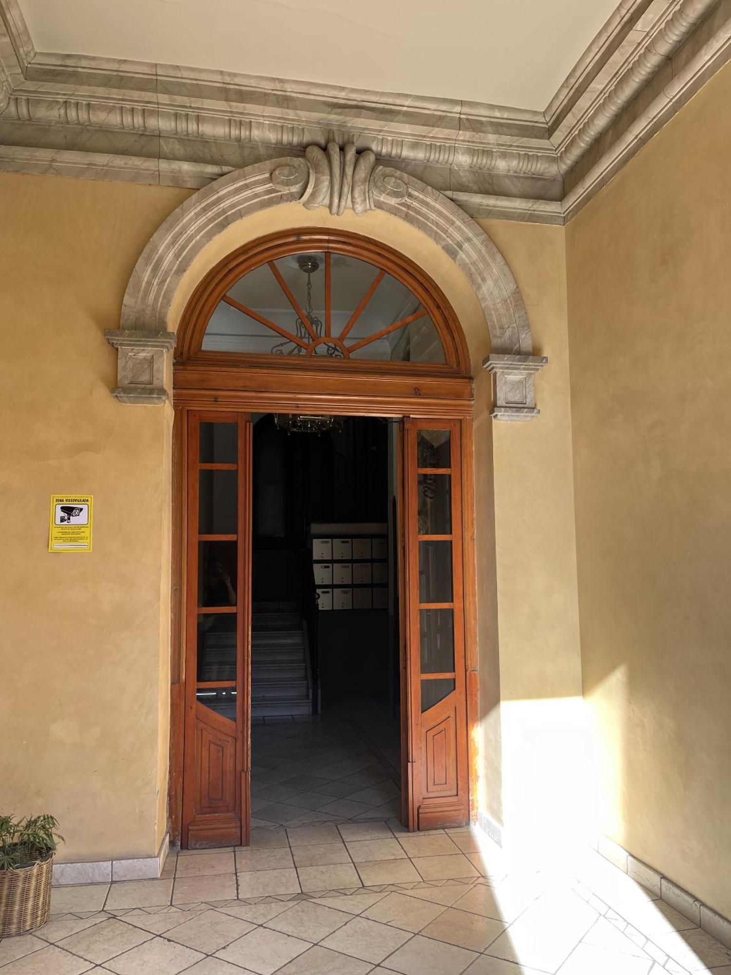 Dplace To Be - Luxury Apartment In Historic Center Madrid Luaran gambar