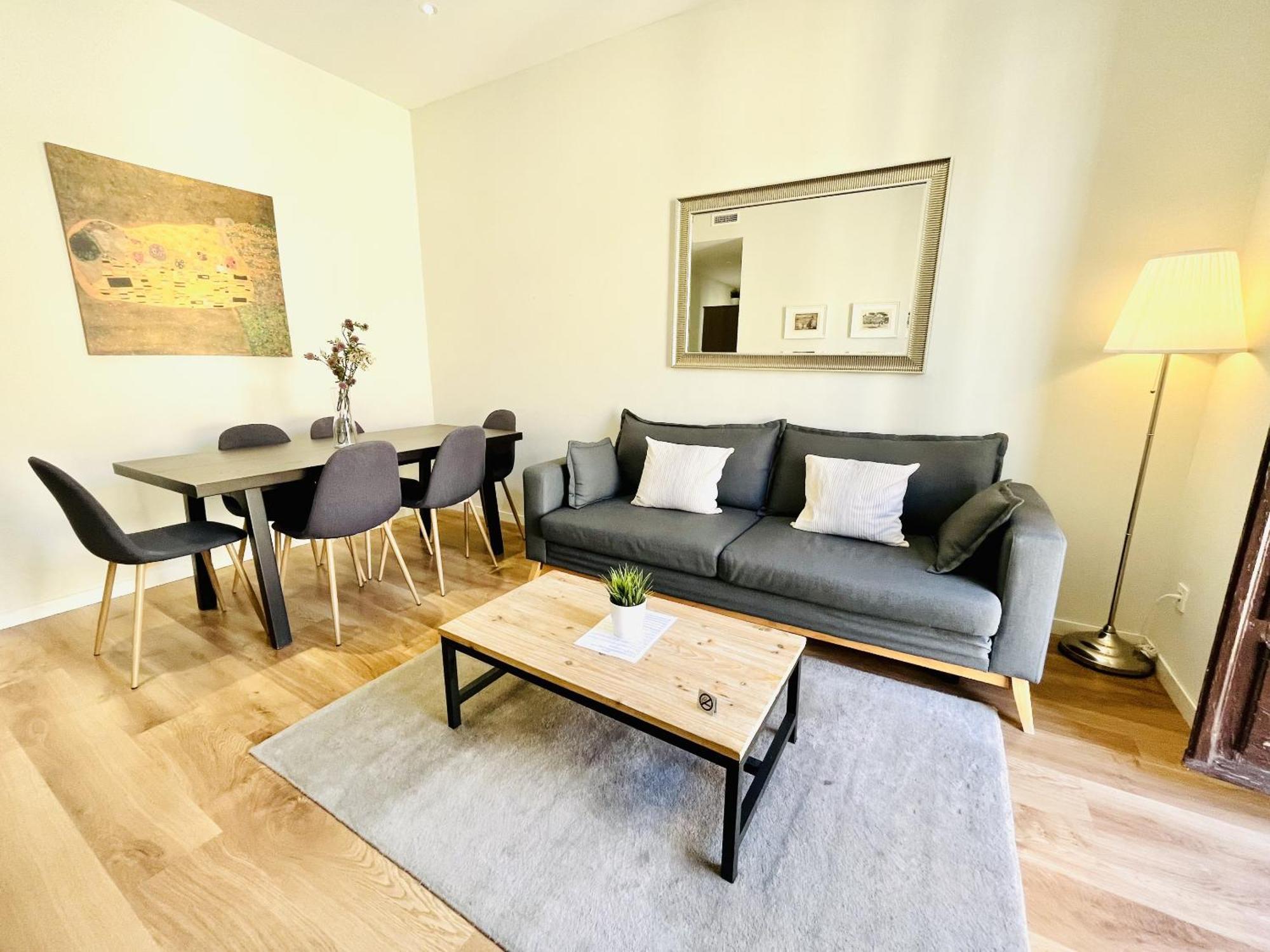 Dplace To Be - Luxury Apartment In Historic Center Madrid Bilik gambar