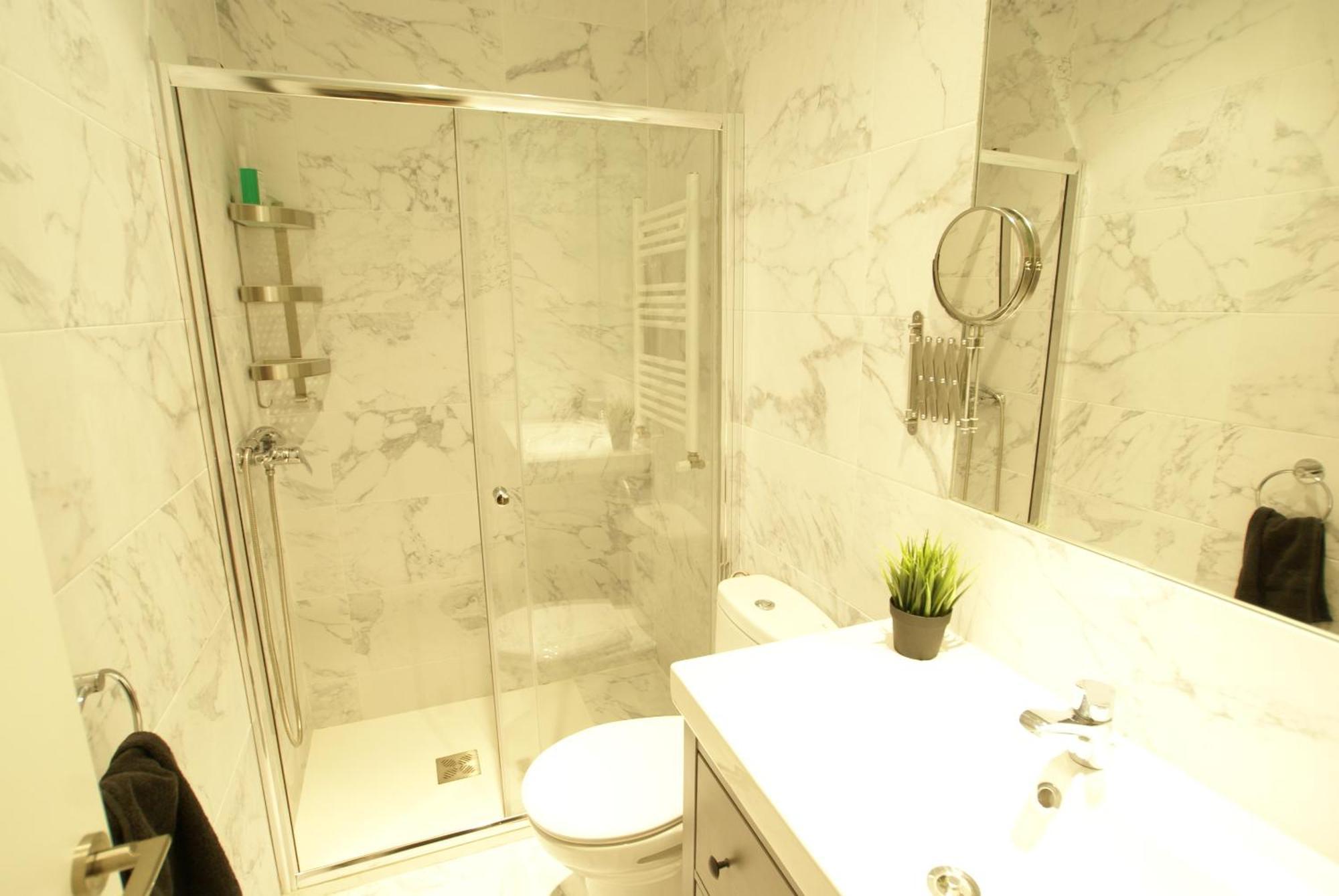 Dplace To Be - Luxury Apartment In Historic Center Madrid Bilik gambar